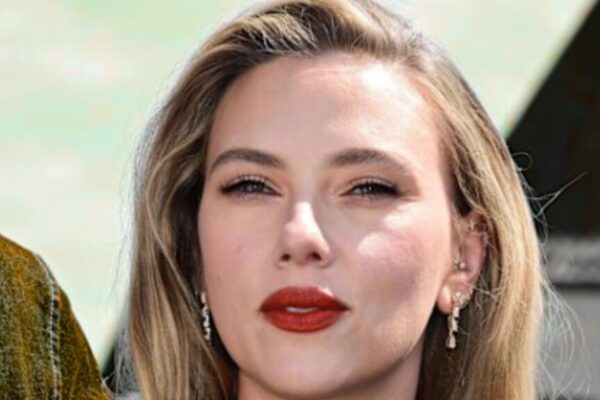 Scarlett Johansson Becomes Highest-Grossing Lead Actor Ever Scarlett Johansson